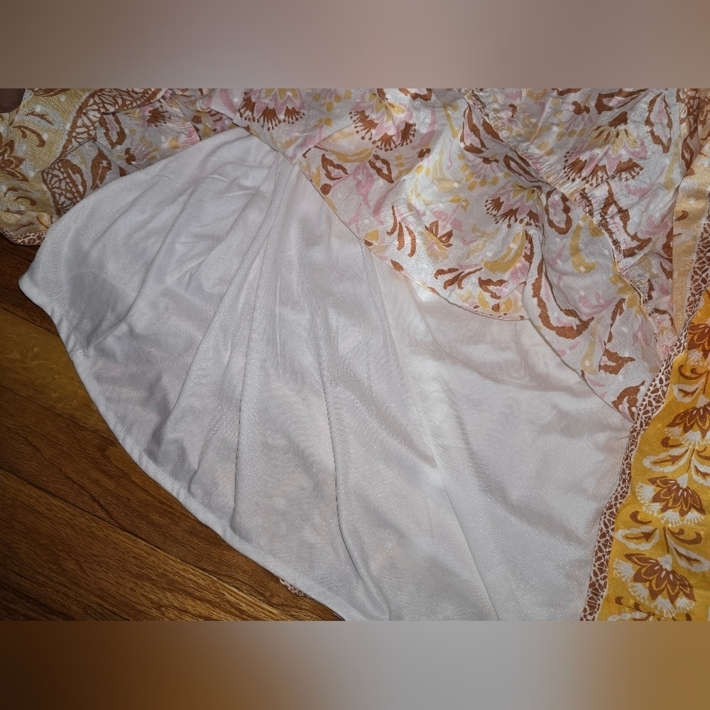 Jessica Simpson Yellow and White Floral Top - Picture 7 of 7